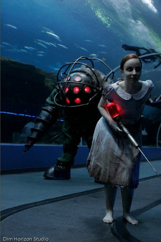 Illustration for article titled Aquariums Make The Best BioShock Cosplay Settings